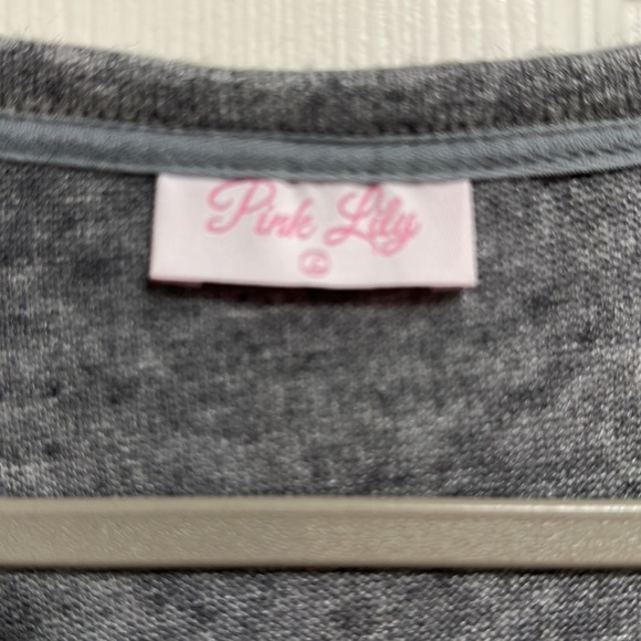 Almost brand new Pink Lily long sleeve shirt size large - Picture 2 of 3